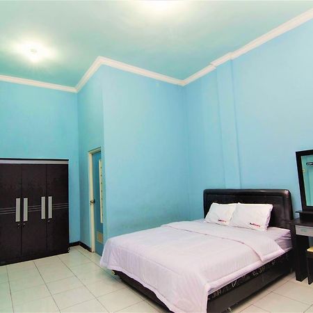 Reddoorz Near Ciputra World 2 Otel Surabaya Dış mekan fotoğraf